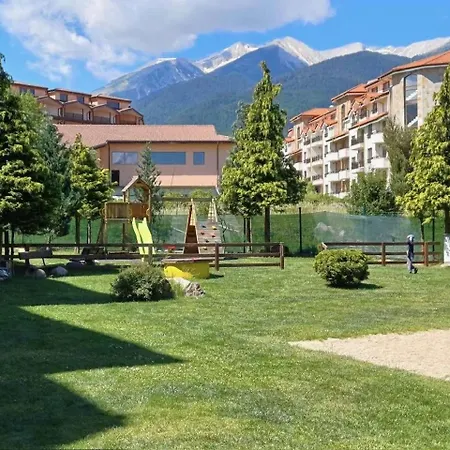 Melania In Complex Royal Towers Apartamento