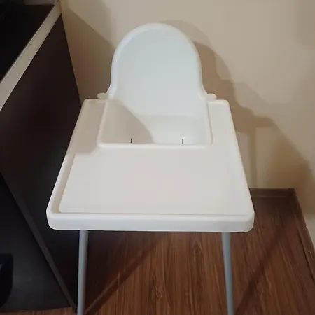 Melania In Complex Royal Towers * بانسكو