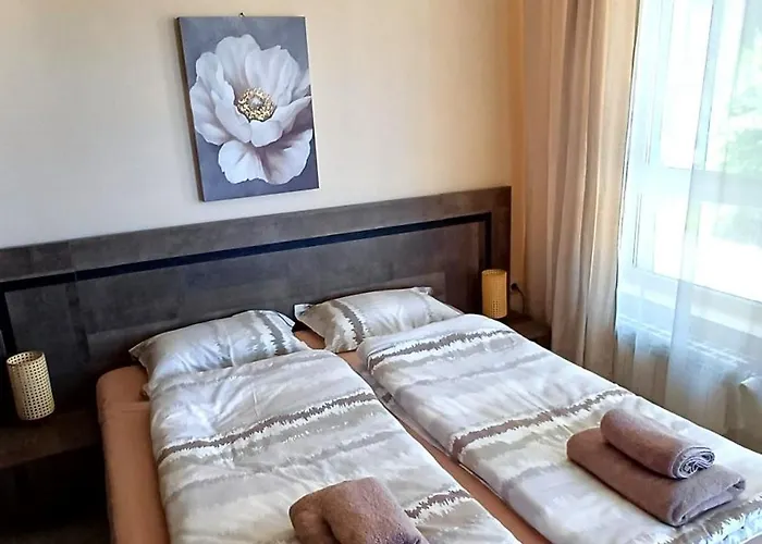 Apartment Melania In Complex Royal Towers *